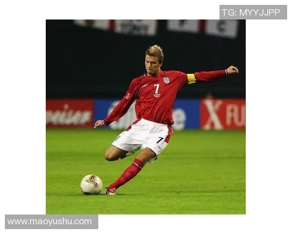 外表平凡却技艺超群的足球明星们的传奇故事与成就