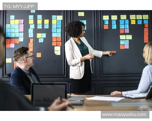 武汉足球队与重庆足球队赛后复盘团队协作的成功与不足分析